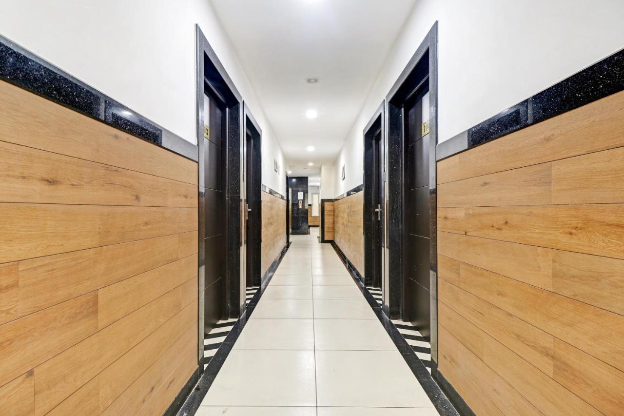 Oyo Townhouse 595 Majestic Inn Kochi Zewnętrze zdjęcie