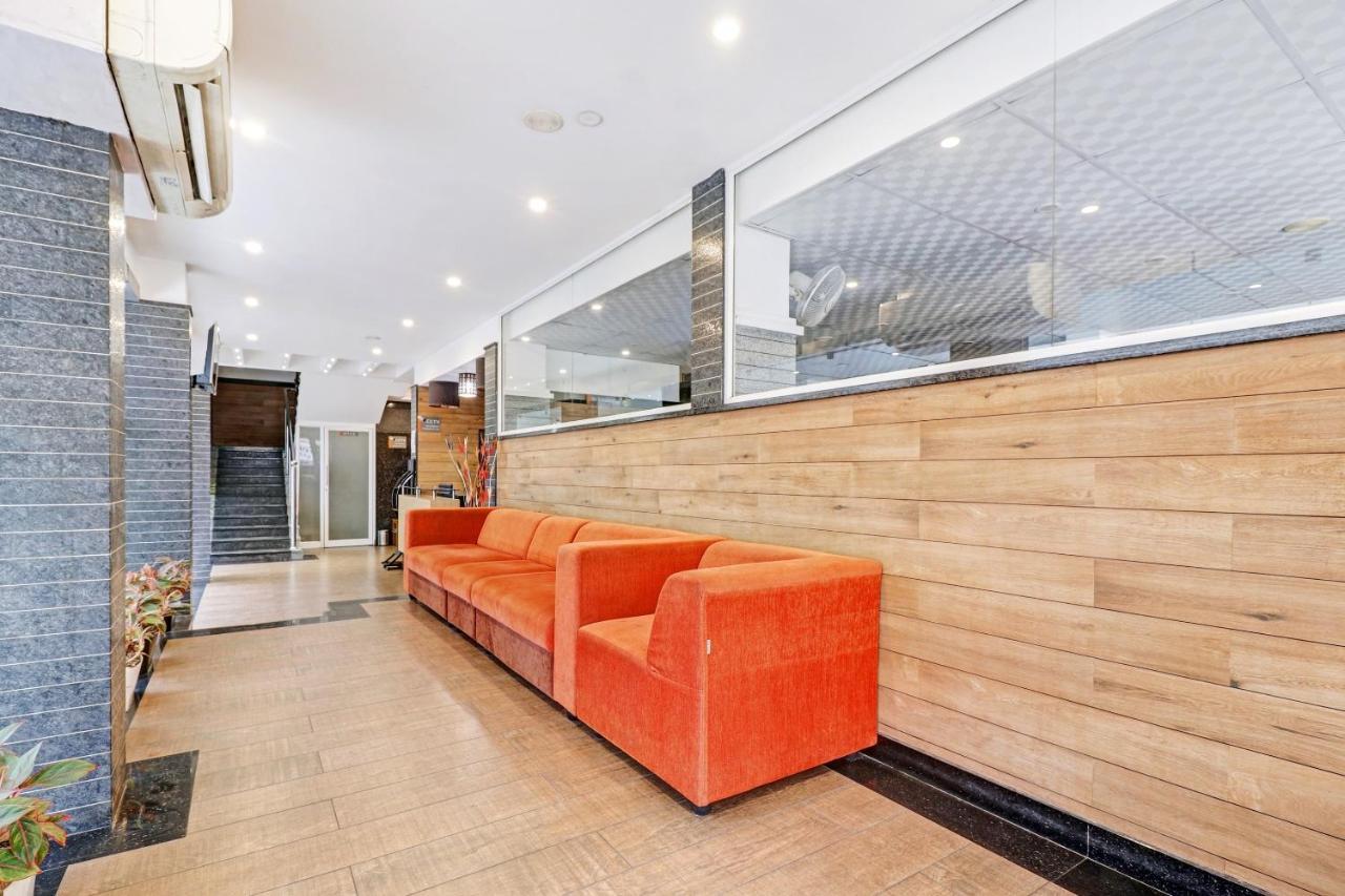 Oyo Townhouse 595 Majestic Inn Kochi Zewnętrze zdjęcie